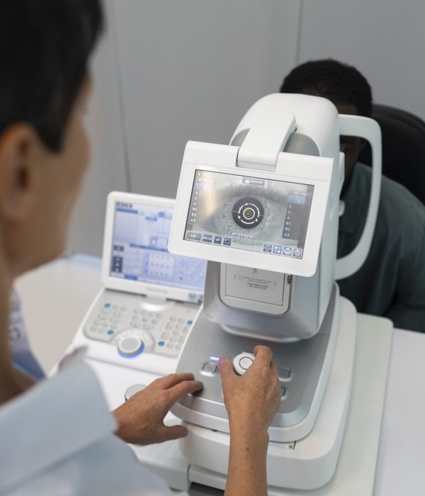 doctor-preparing-ophthalmologist-s-office